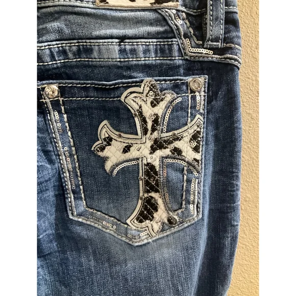 Miss Me Western Los Angeles Bootcut Jeans Size 32 Cross Pocket Embellished - Picture 3 of 9